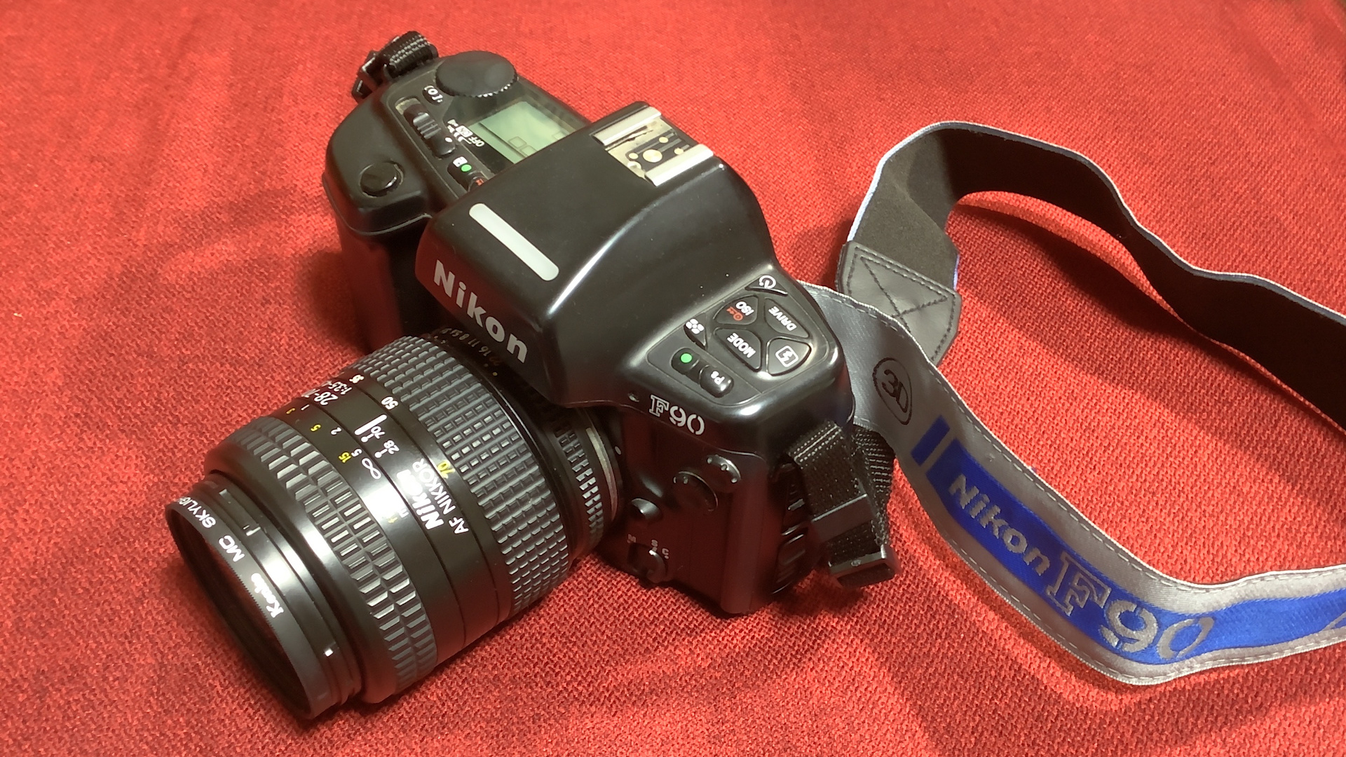 Nikon f90S